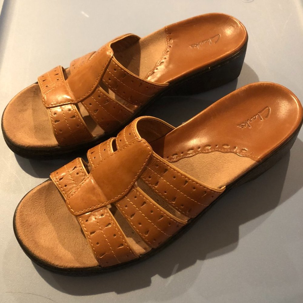 Comfortable Clarks Brown Sandal Ortholite (Sz 7.5)